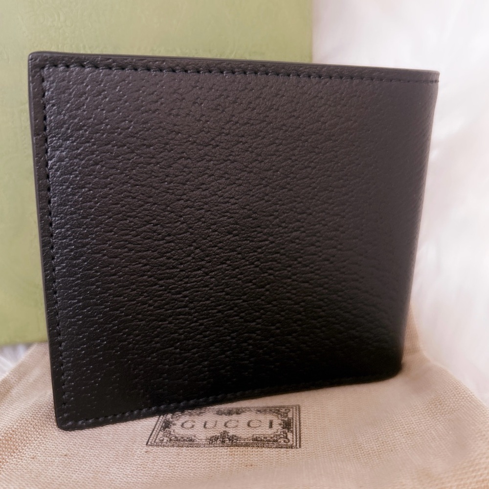 GUCCI GG Marmont leather bi-fold wallet NEW with box dust bag care booklets SOLD - Picture 4 of 16